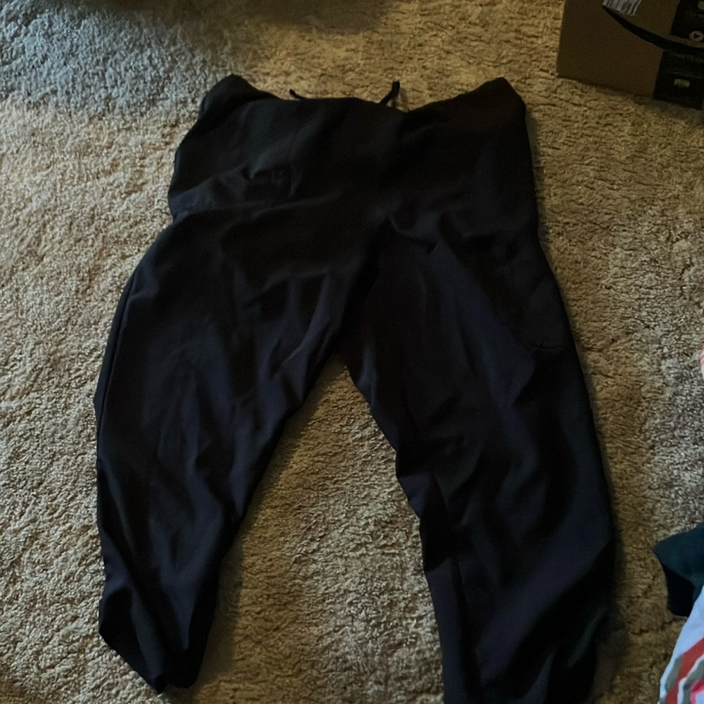 black scrub pants